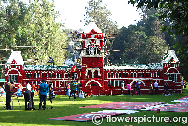 Ooty botanical garden getting ready for 120 th flower show